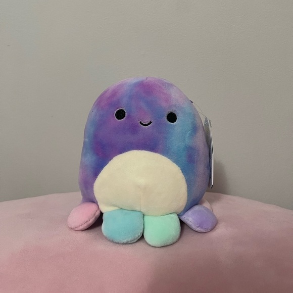 Mary the octopus squishmallow - Picture 1 of 1